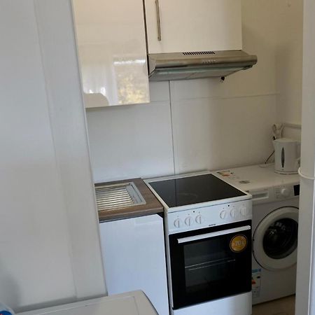 Alster Hamburg - Saniertes Und Mobliertes Apartment Mit Bad Und Kuche Eksteriør billede
