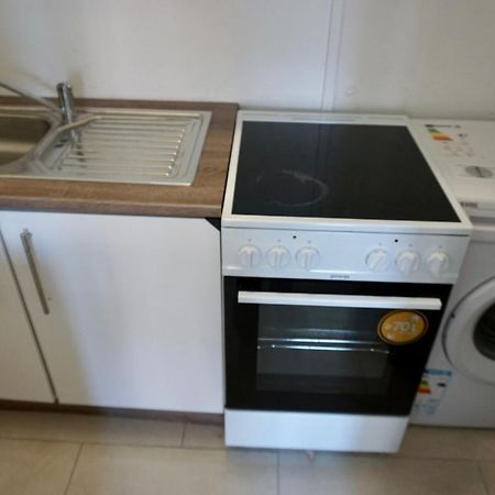 Alster Hamburg - Saniertes Und Mobliertes Apartment Mit Bad Und Kuche Eksteriør billede