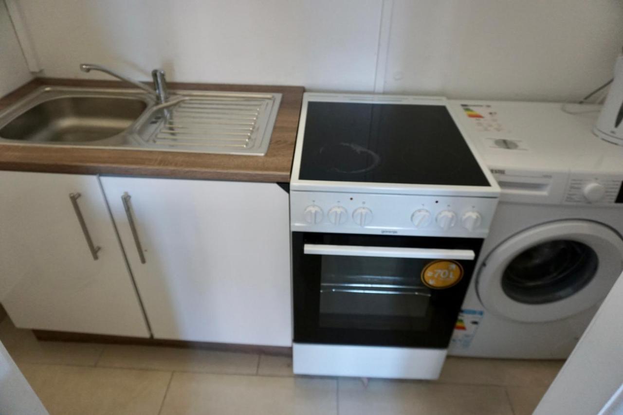 Alster Hamburg - Saniertes Und Mobliertes Apartment Mit Bad Und Kuche Eksteriør billede